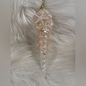 Seashell Ornament with Pearls and Starfish NWT